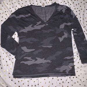 VS PINK like new l/s camo v-neck sz. L